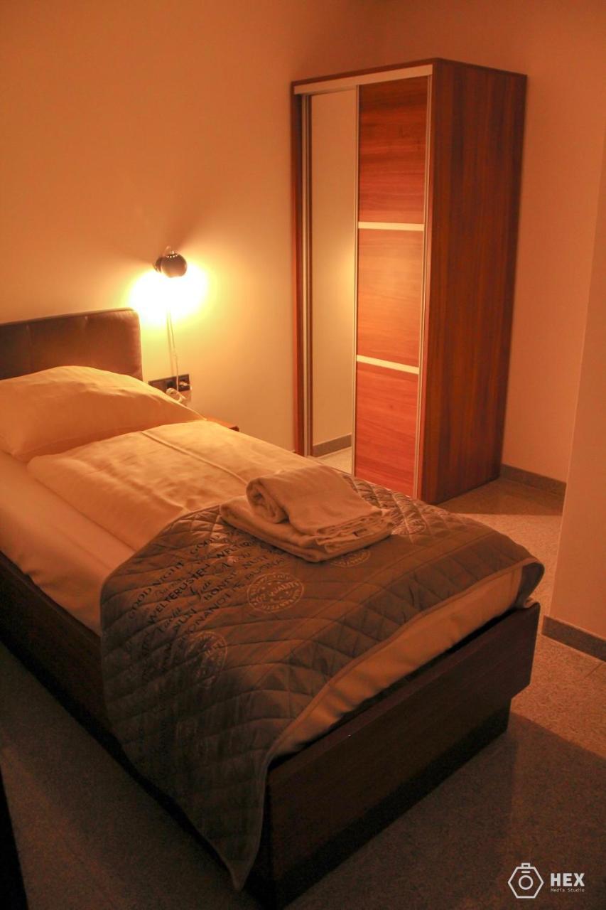 Bluestone Boarding 4*